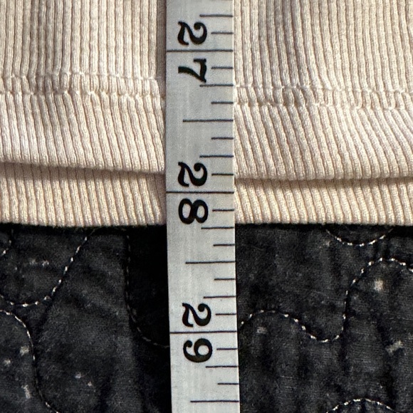 NWT Davi & Dani top. - Picture 4 of 8